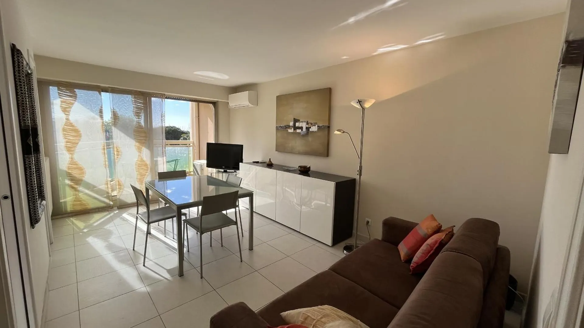 Magnifique T2, Proche Gare Tgv, Proche Plage De Sa Saint-Raphael  Apartment Saint-Raphael (Var)