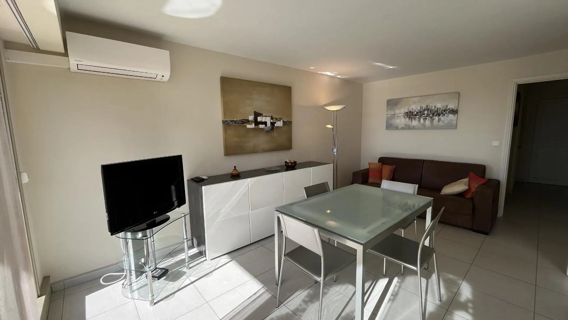 Apartment Magnifique T2, Proche Gare Tgv, Proche Plage De Sa Saint-Raphael  France